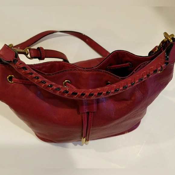 Vintage Elliott Lucca Red Cranberry Pebbled Leather Drawstring Bag with tassels - Picture 3 of 9
